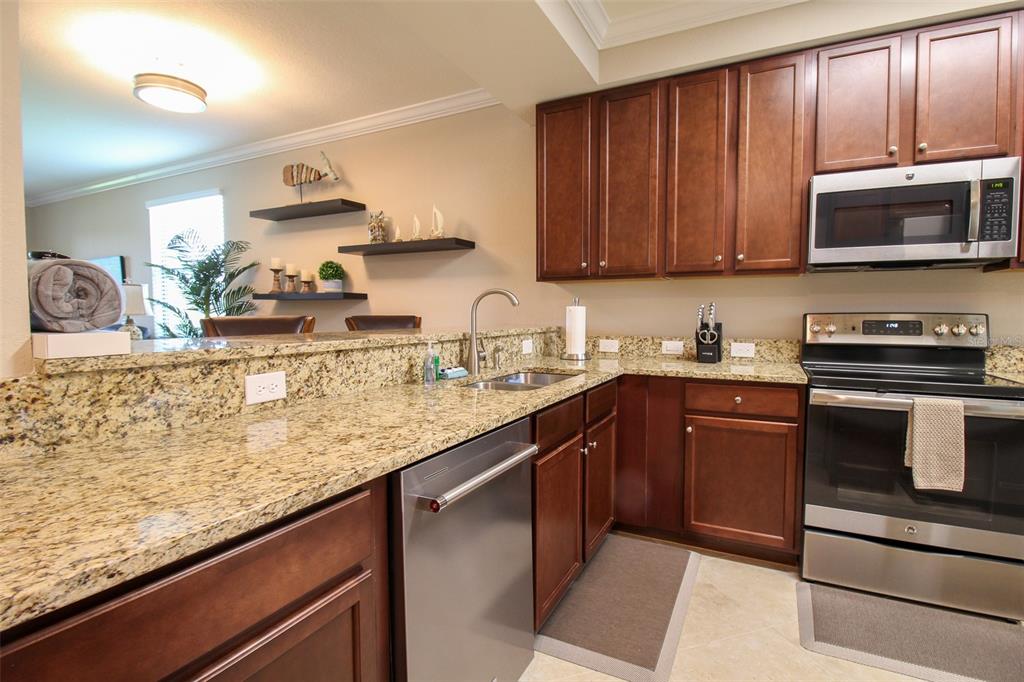 TERRACE I AT LAKEWOOD NATIONAL PH 2 - Residential Lease