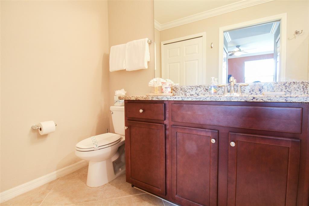 TERRACE I AT LAKEWOOD NATIONAL PH 2 - Residential Lease