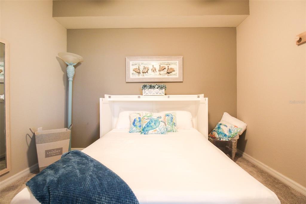 TERRACE I AT LAKEWOOD NATIONAL PH 2 - Residential Lease