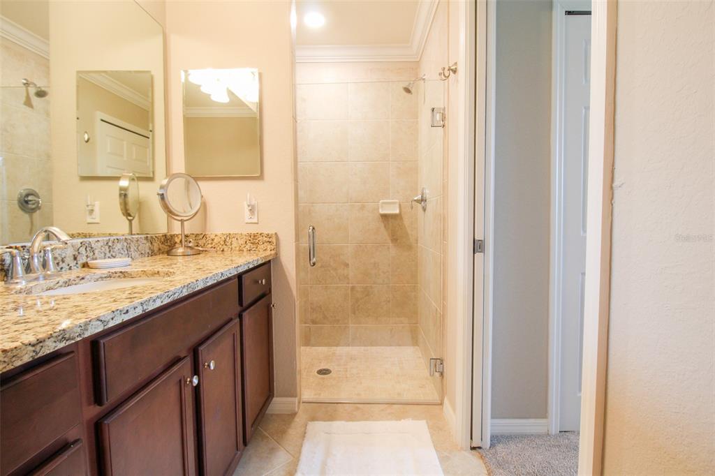 TERRACE I AT LAKEWOOD NATIONAL PH 2 - Residential Lease