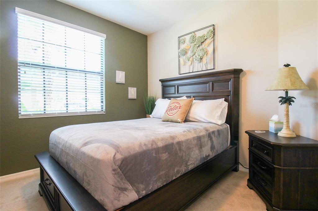 TERRACE I AT LAKEWOOD NATIONAL PH 2 - Residential Lease