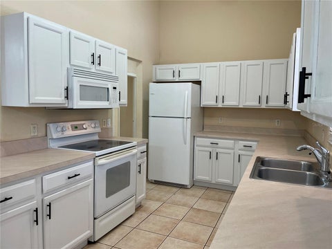 4060 Calatrava Avenue, North Port, FL 34286