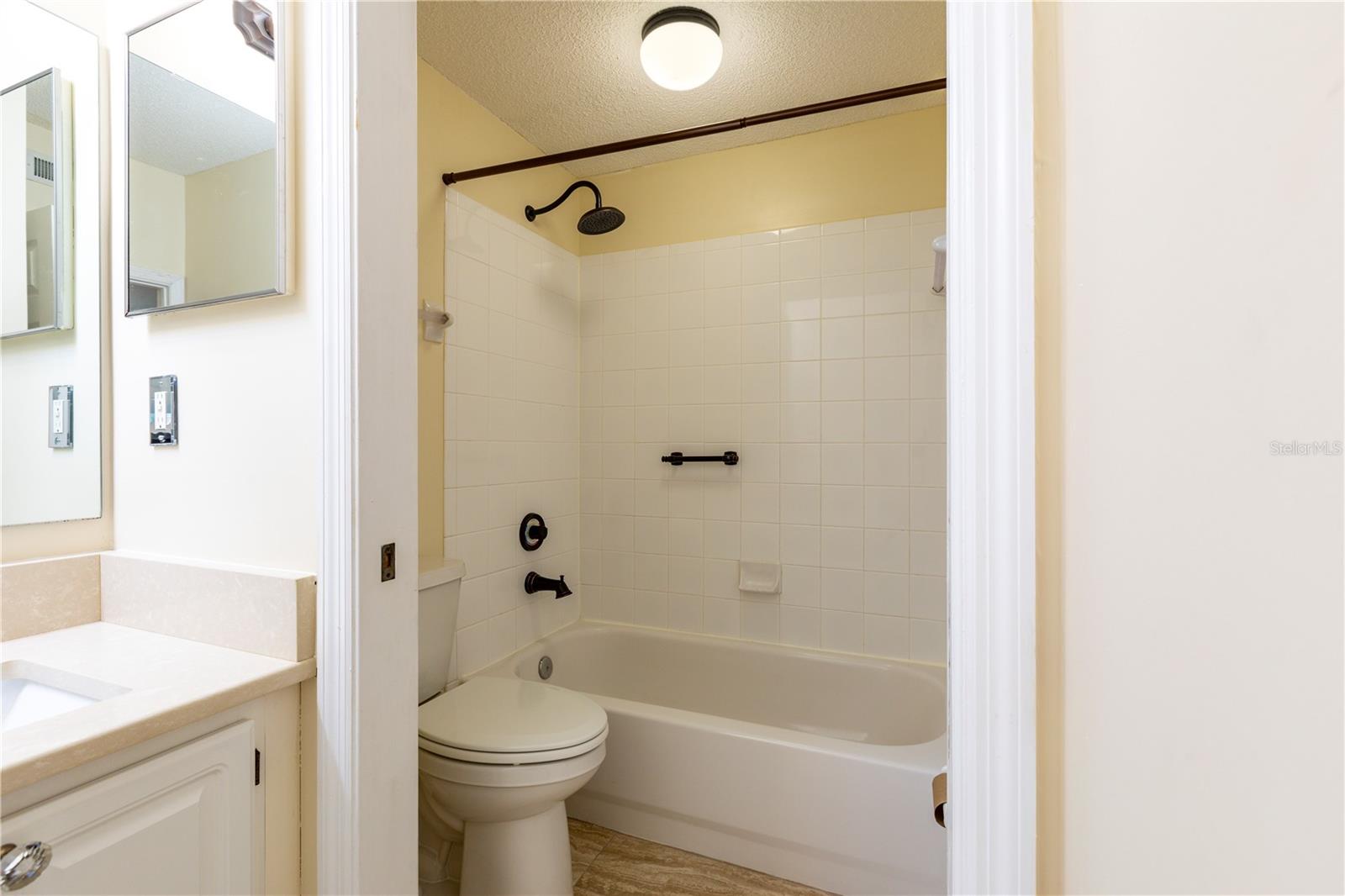 THE LINKS - Residential