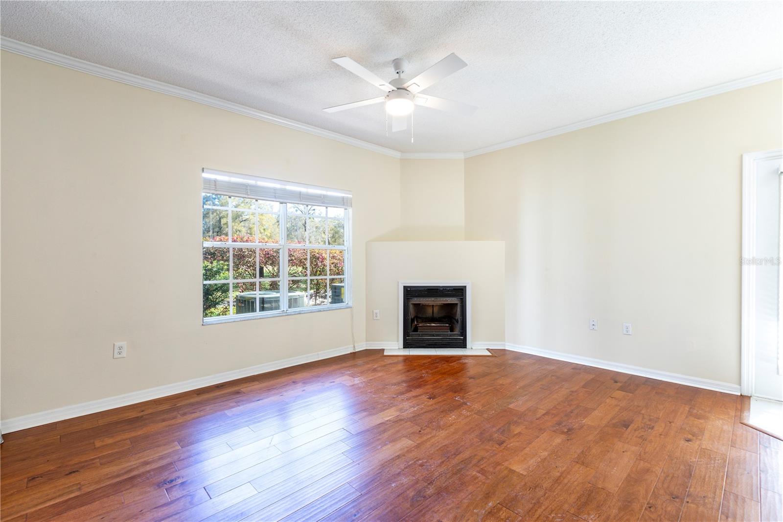 THE LINKS - Residential