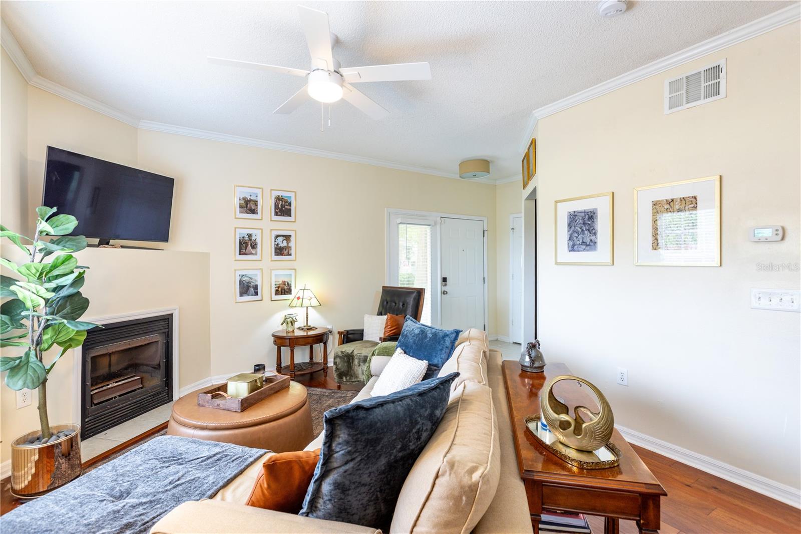 THE LINKS - Residential