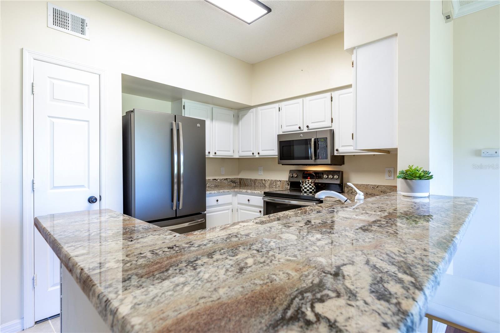 THE LINKS - Residential