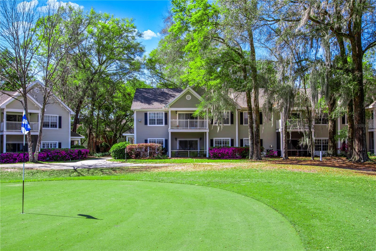 THE LINKS - Residential