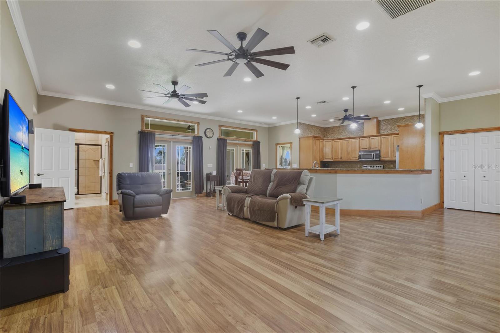 MAGNOLIAS AT DAWN - Residential