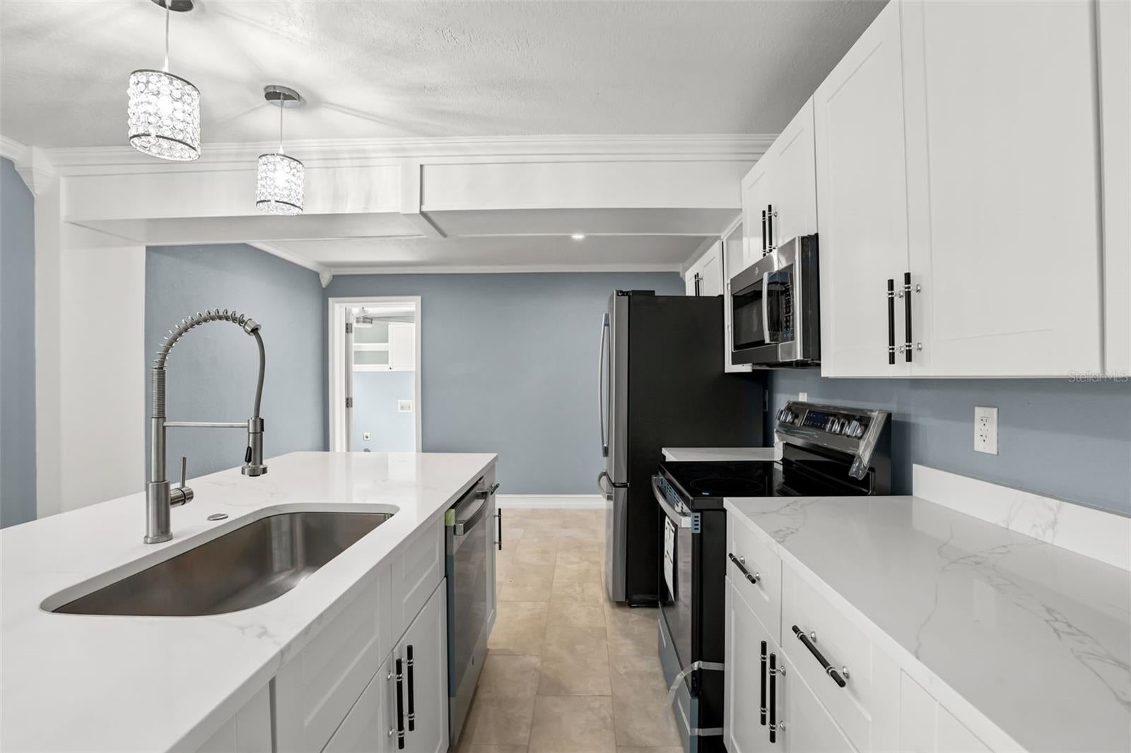682 DURANGO WAY
