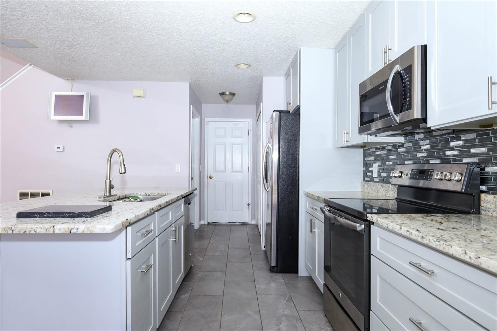 STONE CREEK 48 140 - Residential Lease