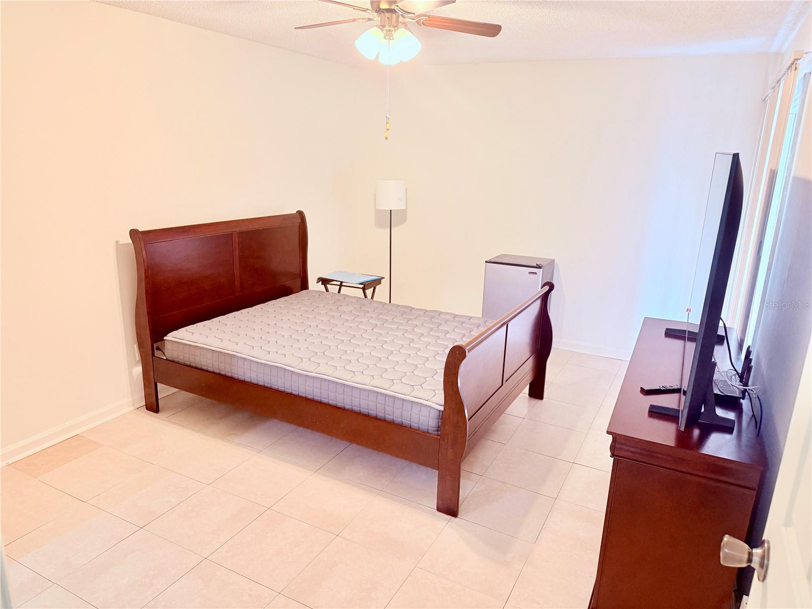 THE OAKS - Residential Lease