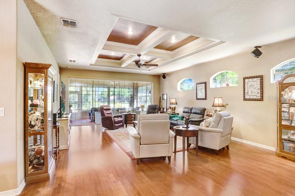 LAKE JOVITA GOLF & COUNTRY CLUB PH - Residential