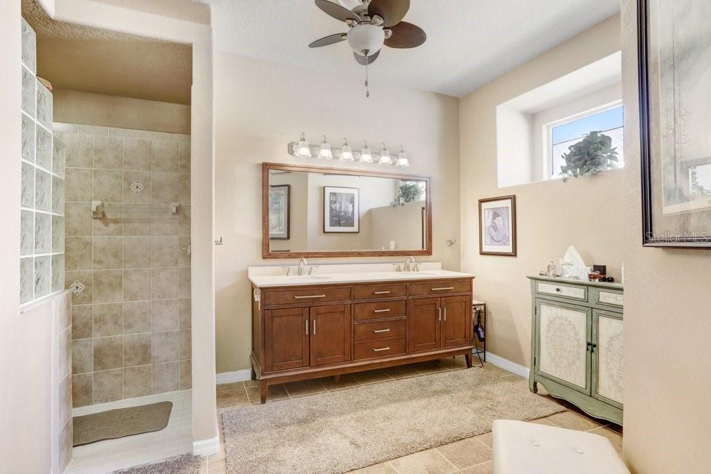 LAKE JOVITA GOLF & COUNTRY CLUB PH - Residential