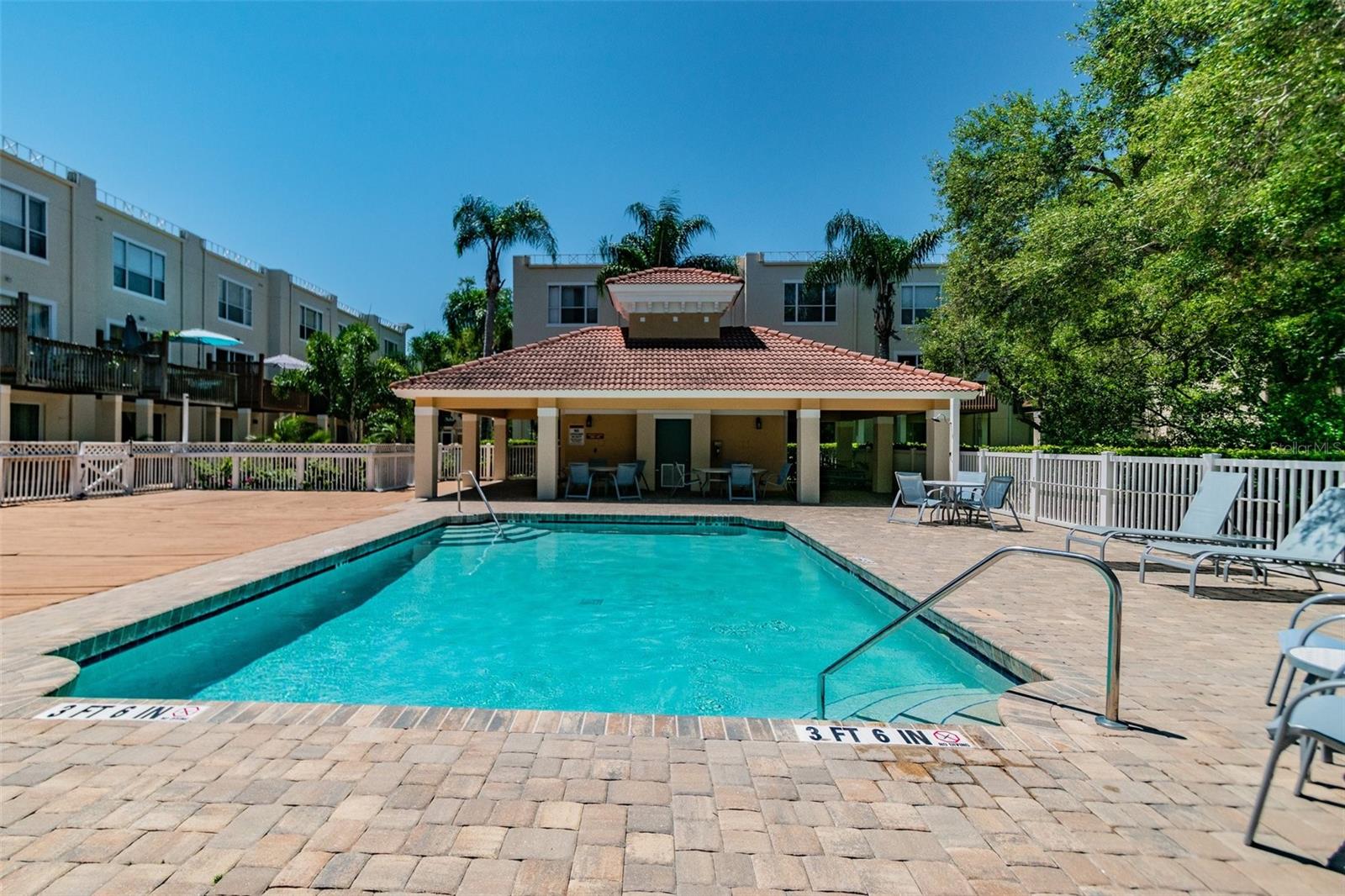 BAYSHORE WEST - Residential