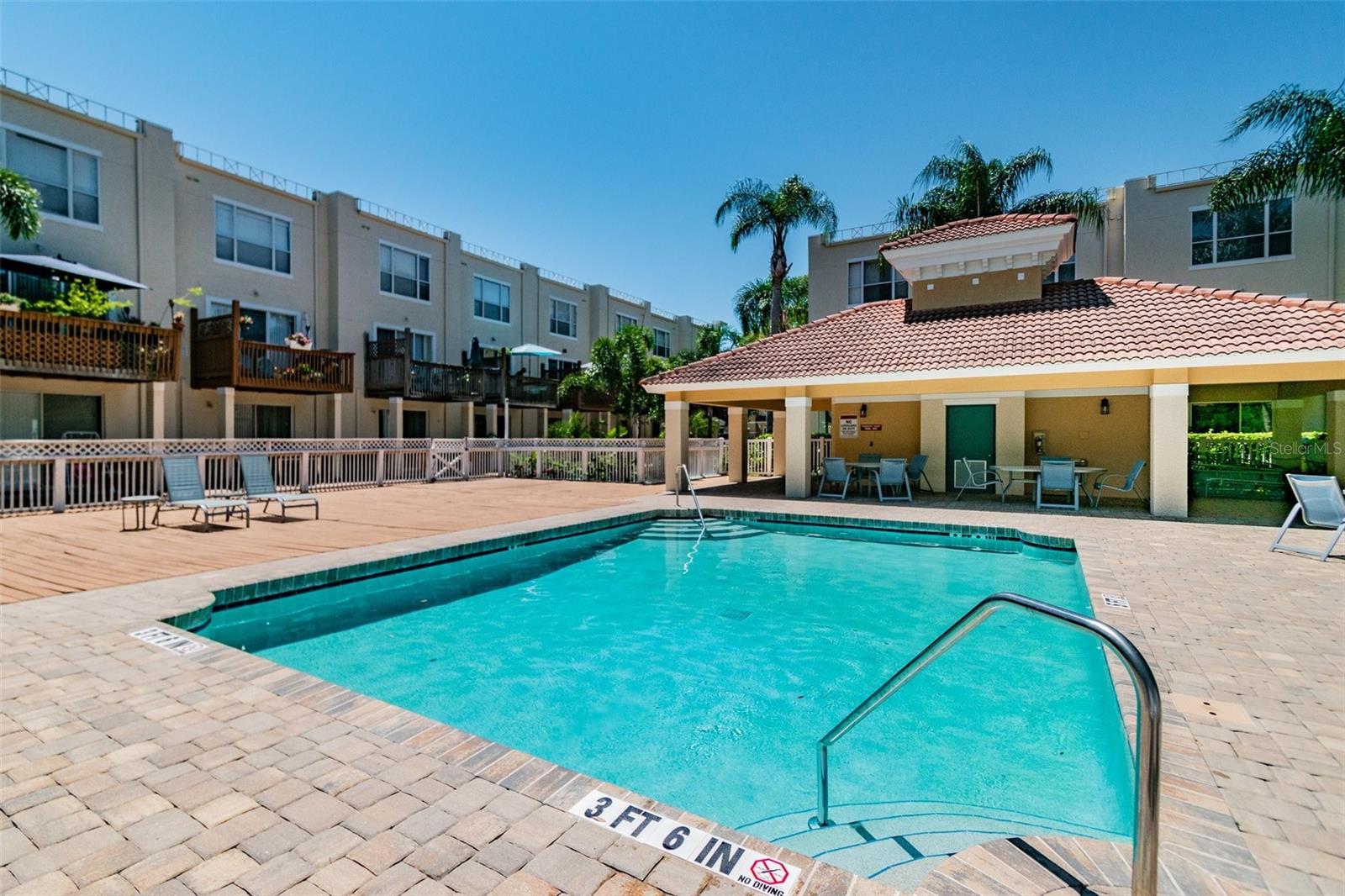 BAYSHORE WEST - Residential