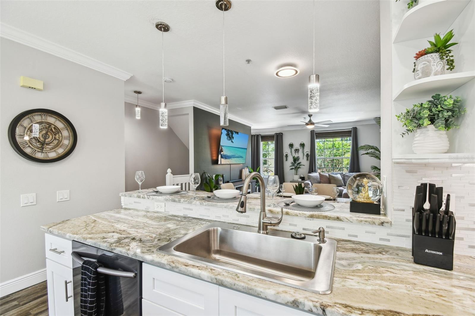 BAYSHORE WEST - Residential