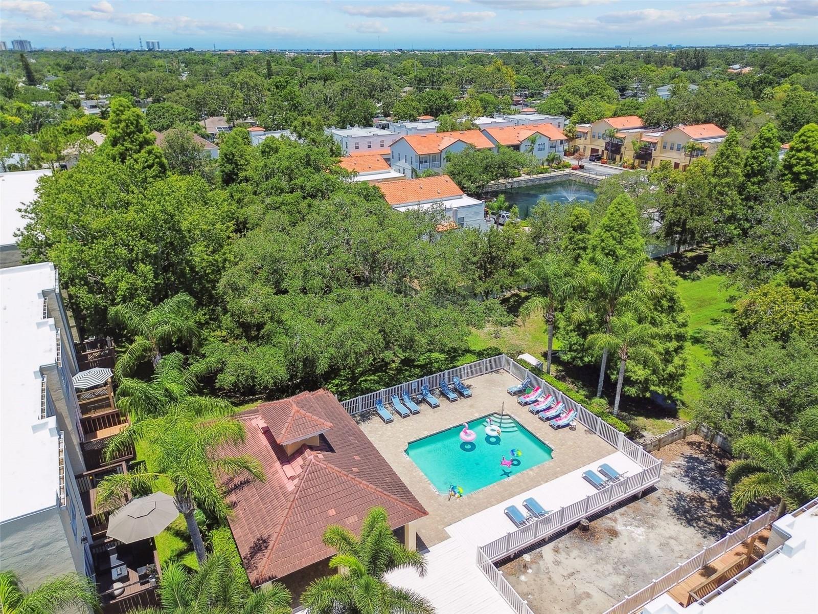 BAYSHORE WEST - Residential