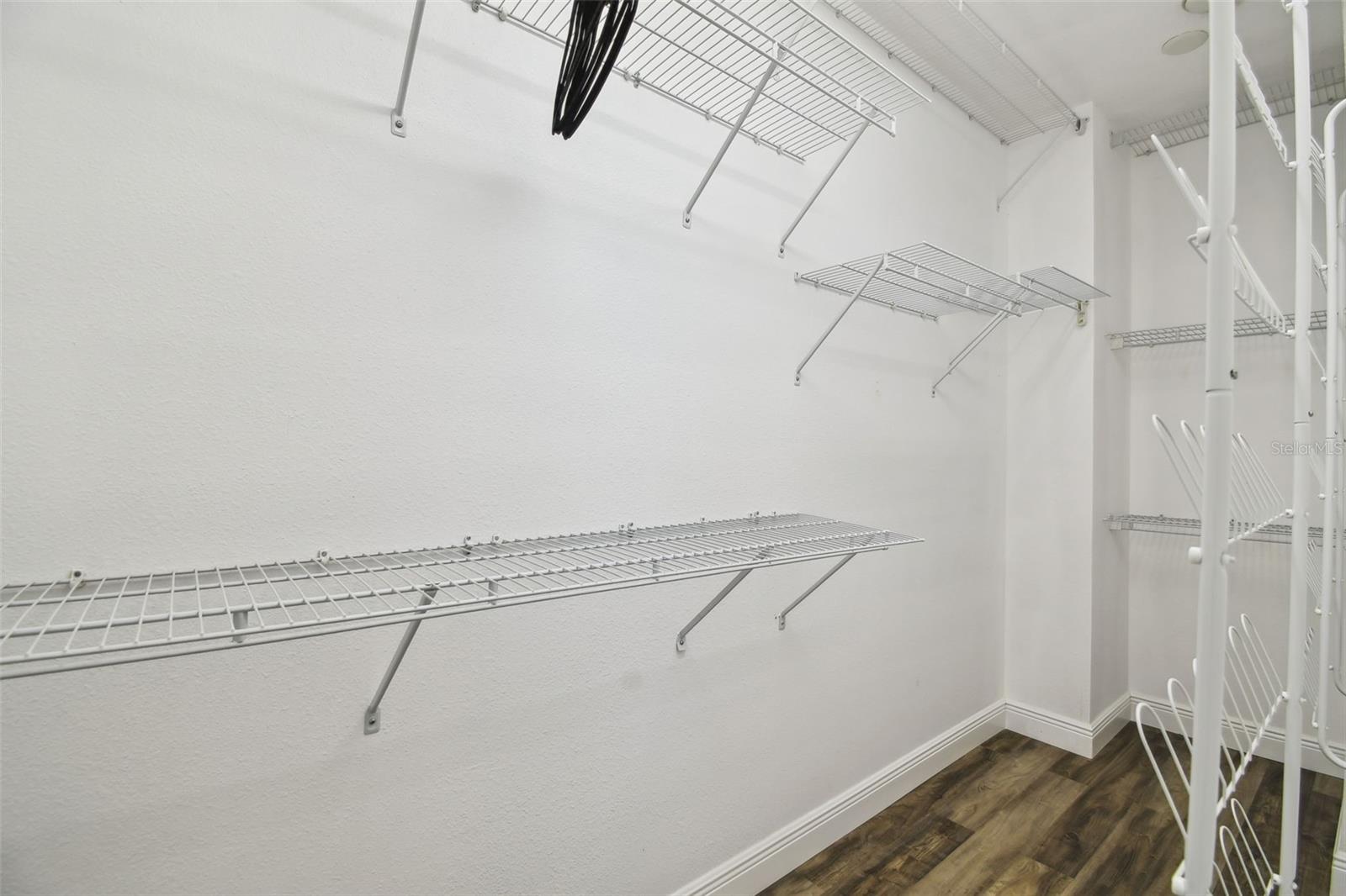 BAYSHORE WEST - Residential