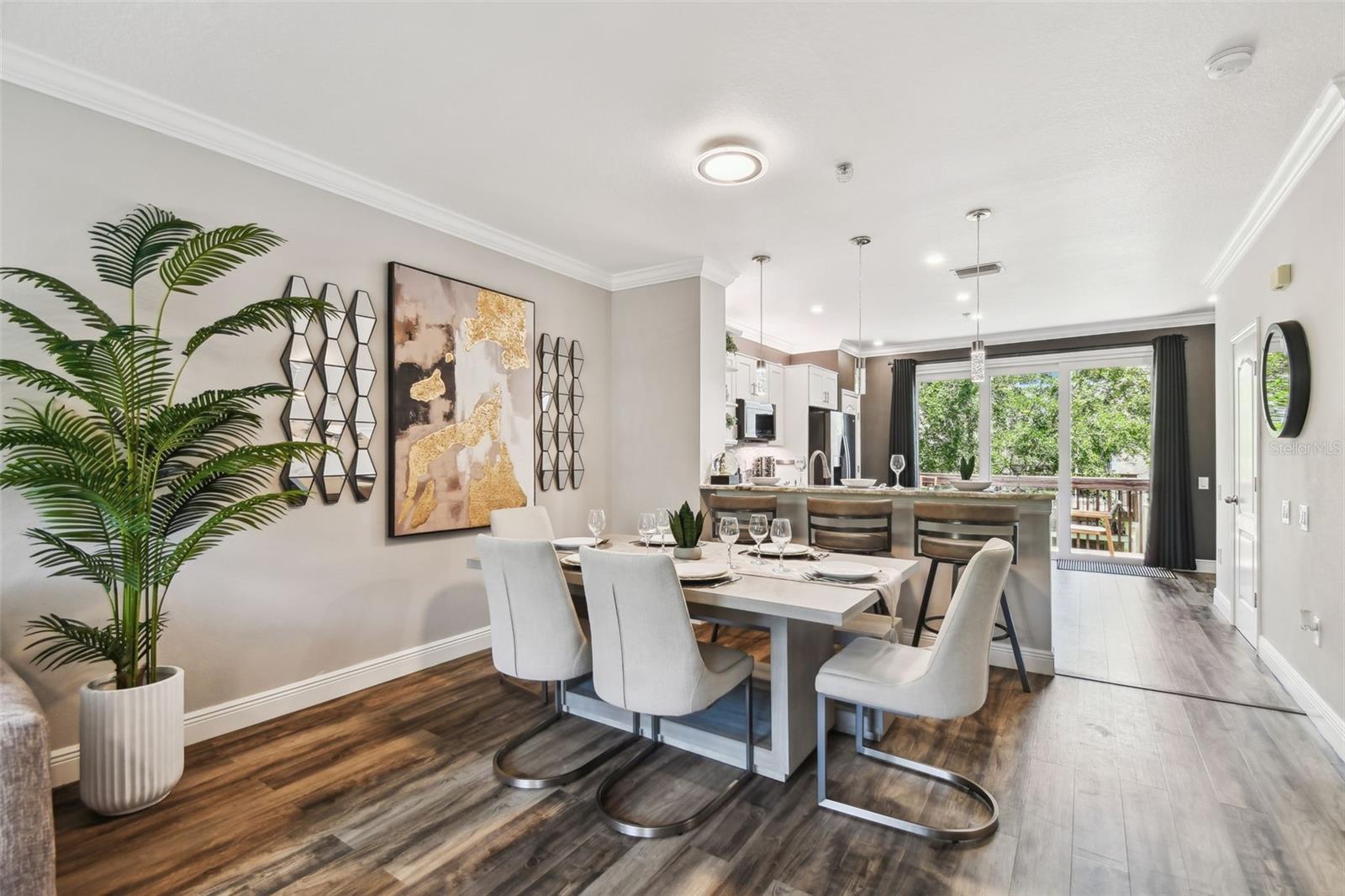 BAYSHORE WEST - Residential