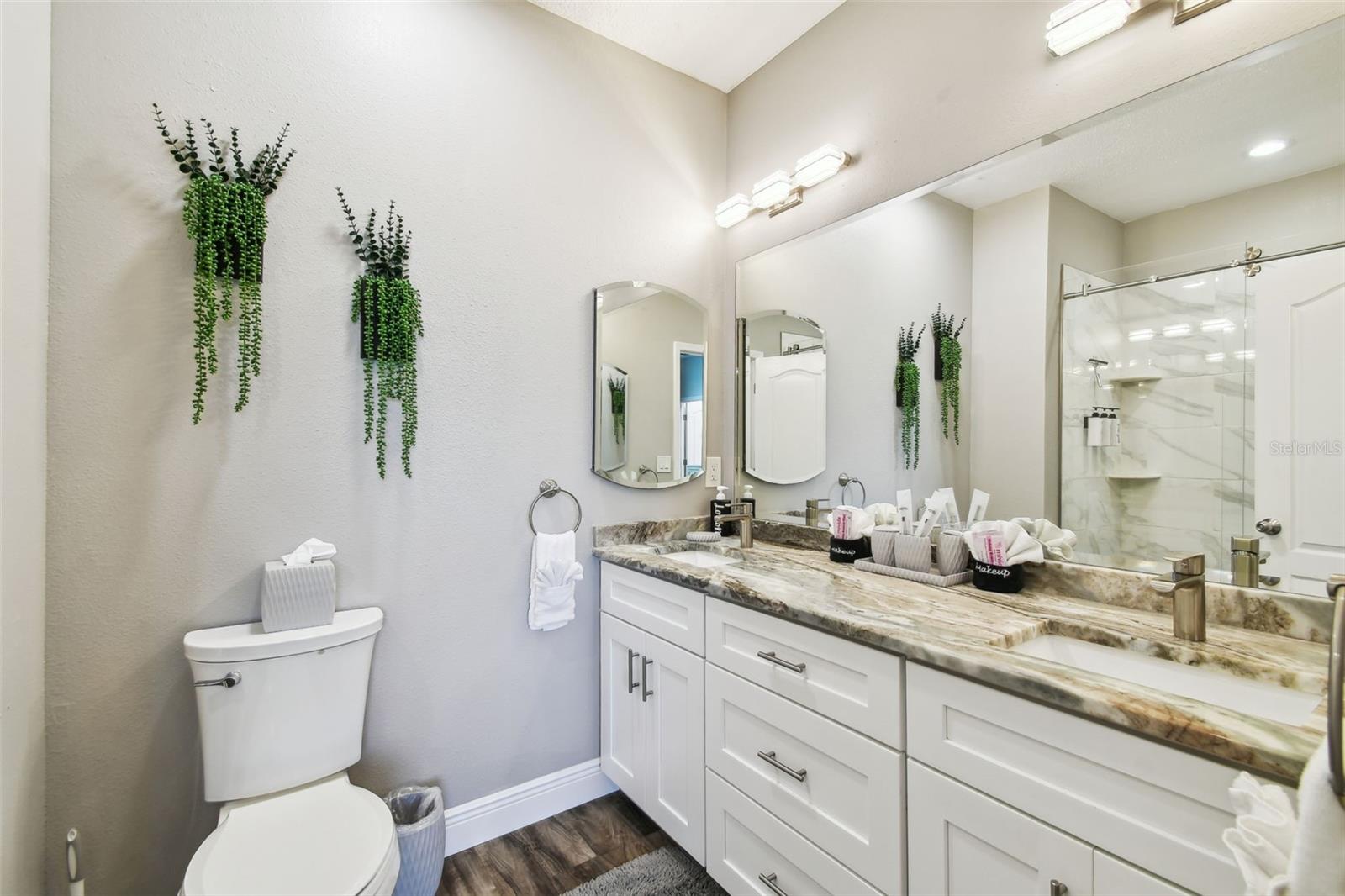 BAYSHORE WEST - Residential