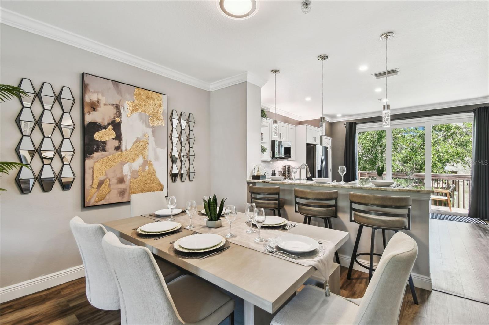 BAYSHORE WEST - Residential