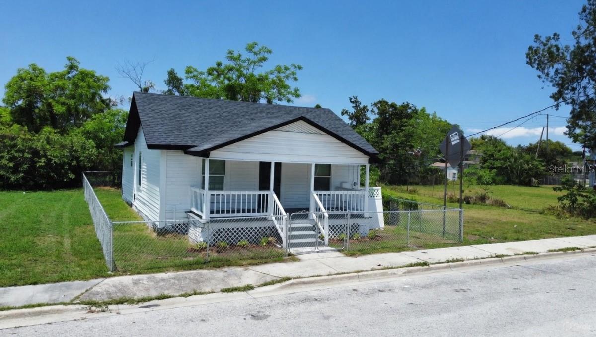 204 GARDEN AVENUE