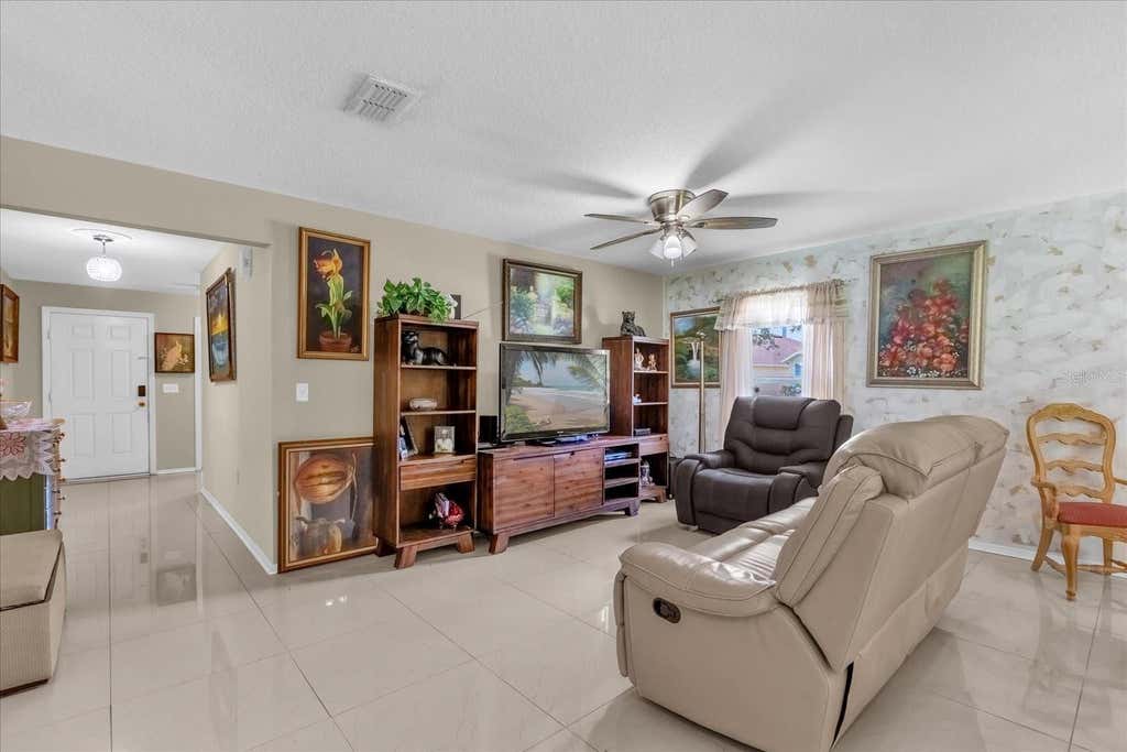 Photo of 104 Verdi Street, Davenport, FL 33896 (MLS # O6420296)