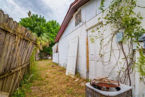 A home in PORT RICHEY