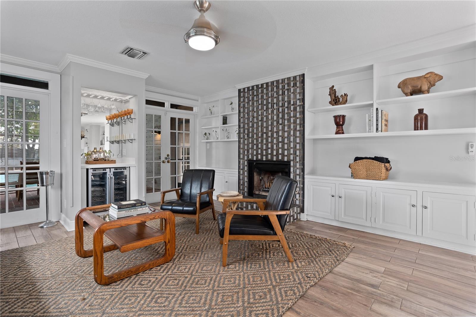 PHILLIPS PLACE - Residential