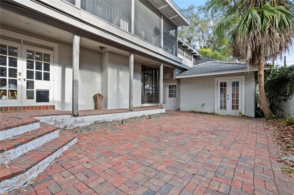 Photo of 210 Phillips Place, Orlando, FL 32806 (MLS # O6376560)