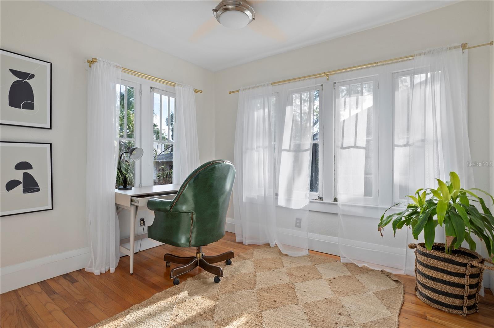 PHILLIPS PLACE - Residential