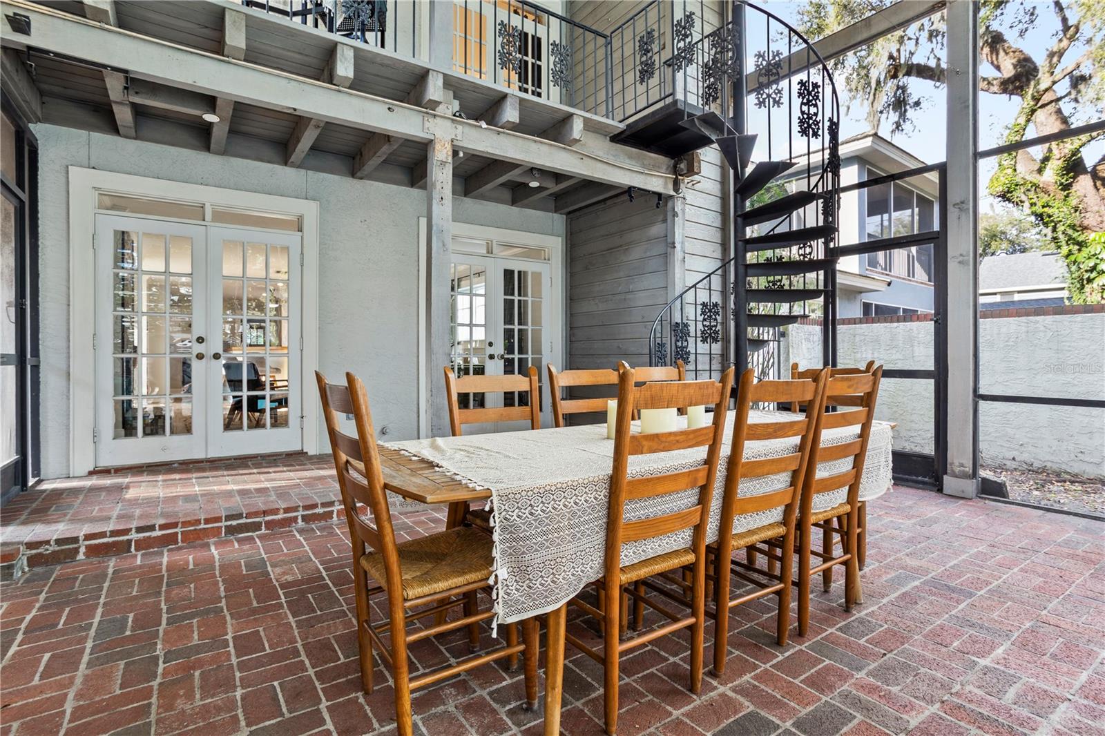 PHILLIPS PLACE - Residential