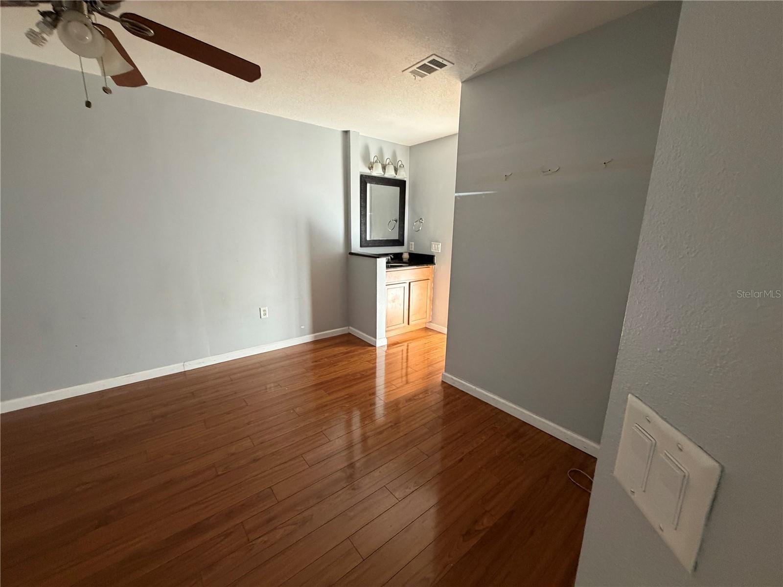 CLUB VILLAS AT WIMBLEDON - Residential Lease