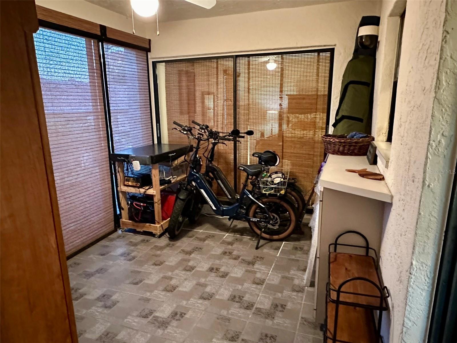 BAY HOLLOW - Residential Lease