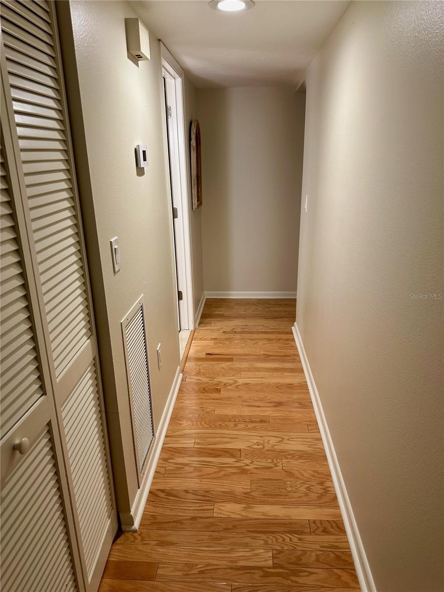 BAY HOLLOW - Residential Lease