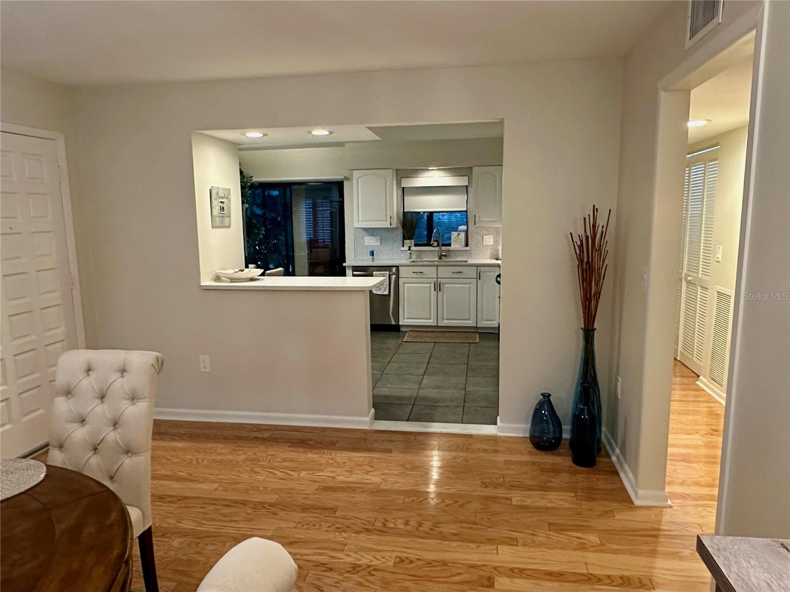 BAY HOLLOW - Residential Lease