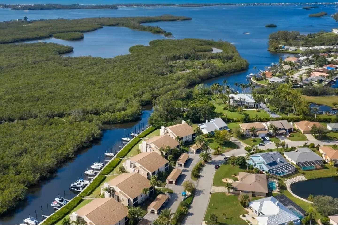 BAY HOLLOW - Residential Lease