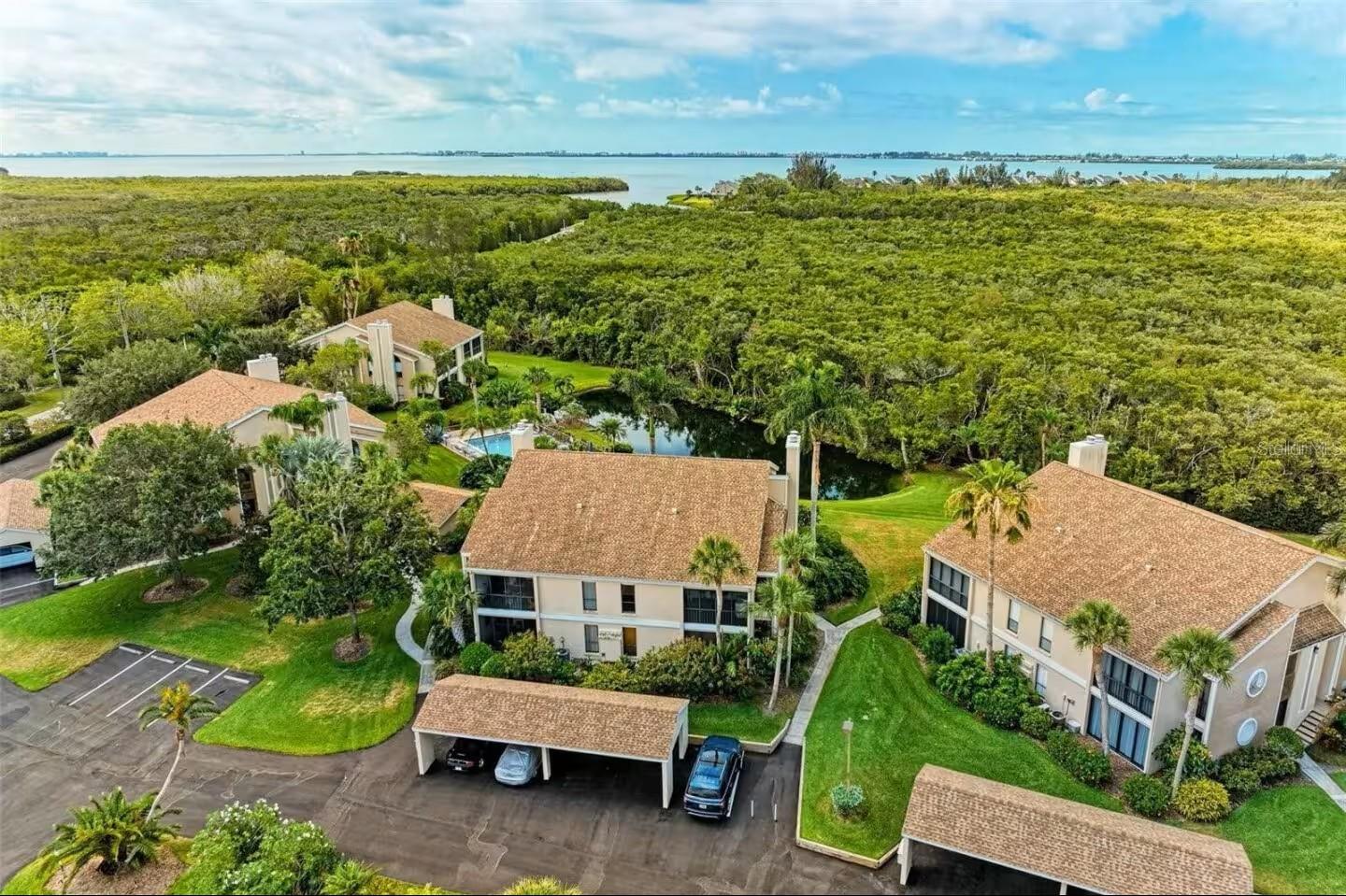 BAY HOLLOW - Residential Lease