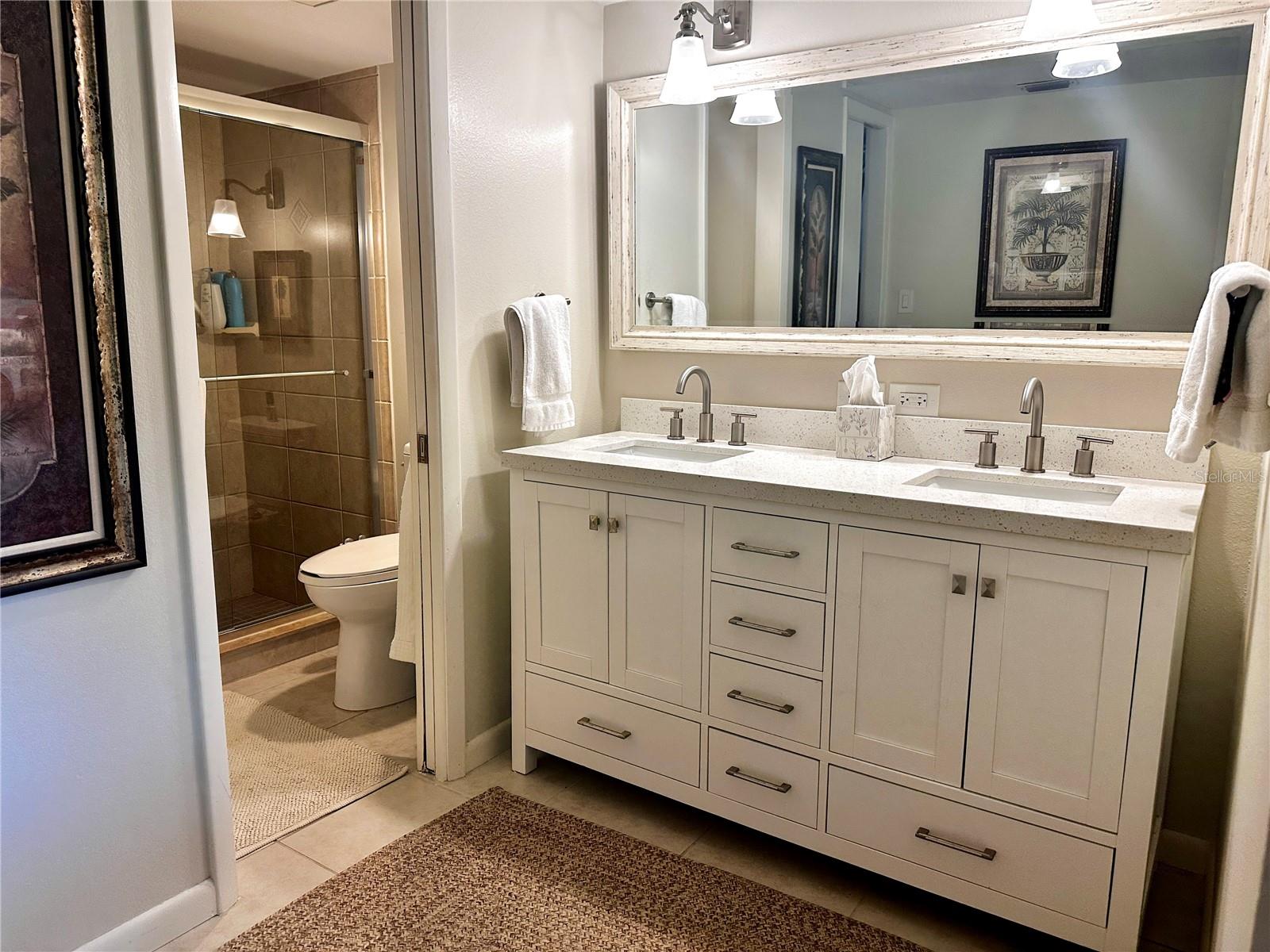 BAY HOLLOW - Residential Lease