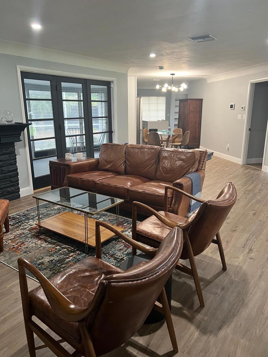 MOUNT DORA PINE CREST UNREC - Residential Lease