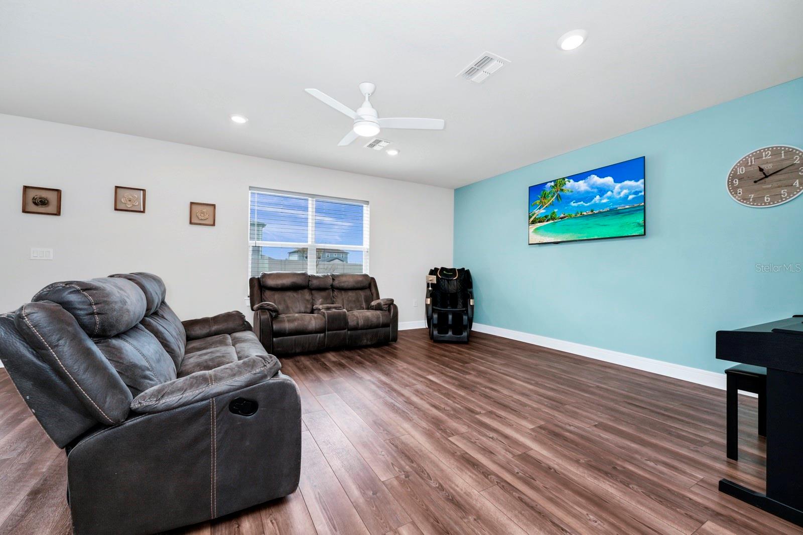 RIVERSTONE PH 1 - Residential