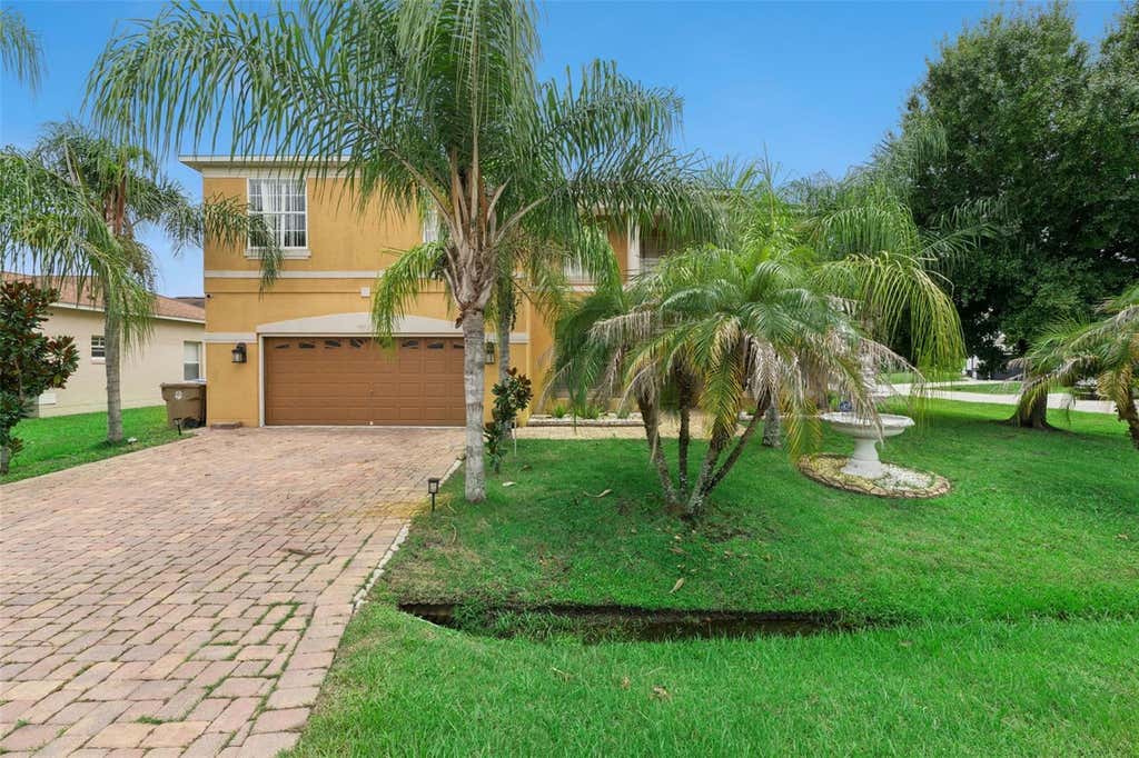 Photo of 331 Ashburton Way, Kissimmee, FL 34758 (MLS # O6431564)