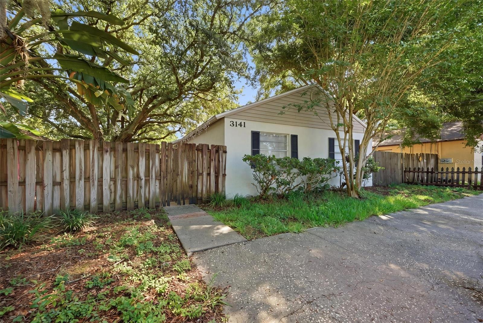 WEST OLDSMAR SEC 1 - Residential Lease