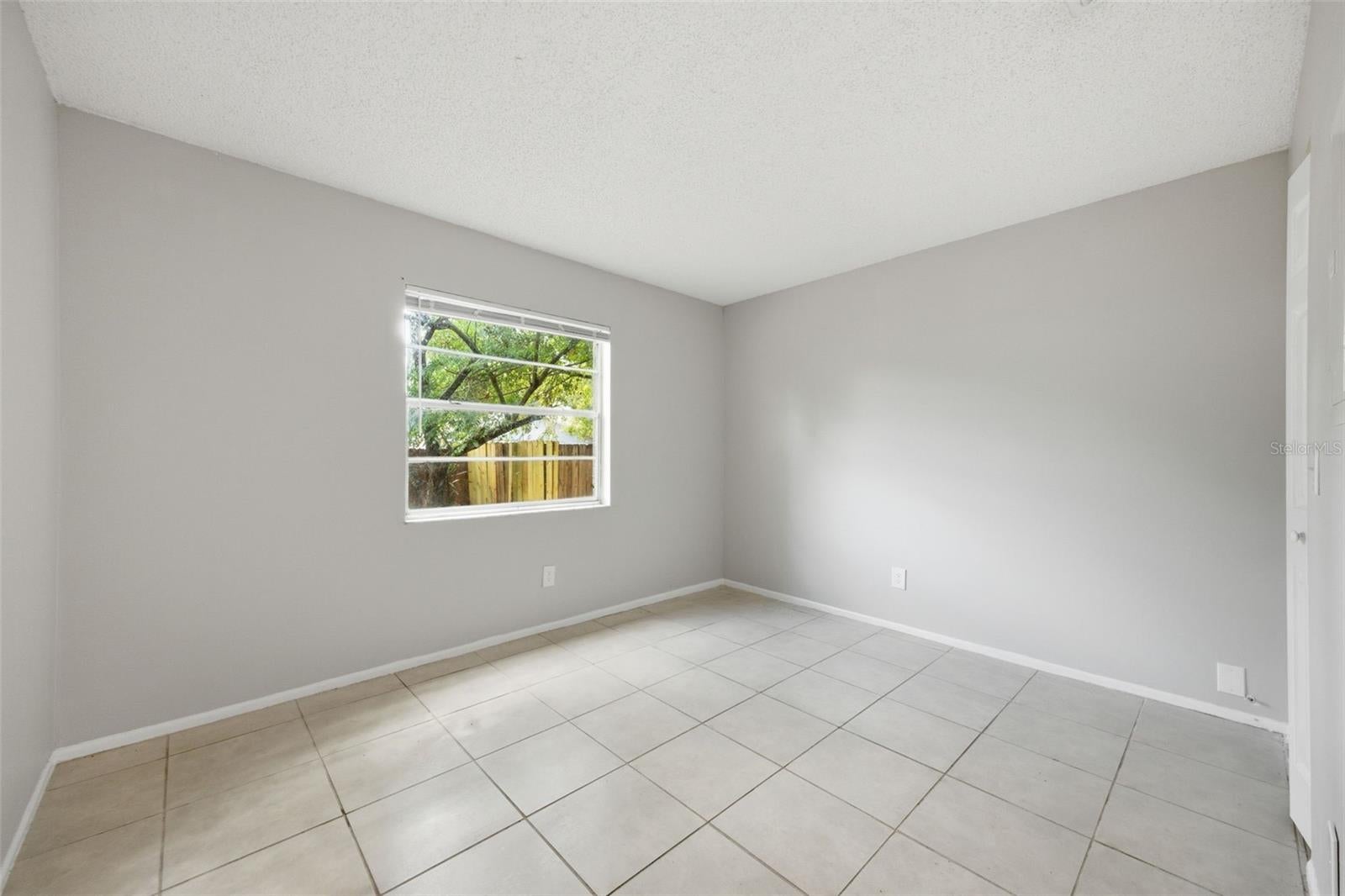 WEST OLDSMAR SEC 1 - Residential Lease