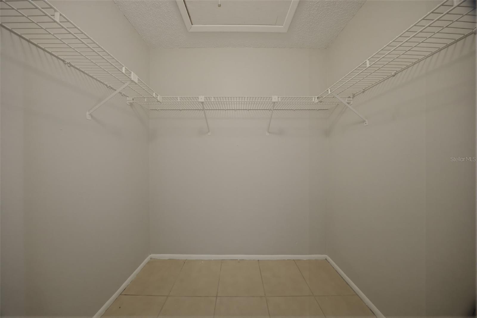 WEST OLDSMAR SEC 1 - Residential Lease