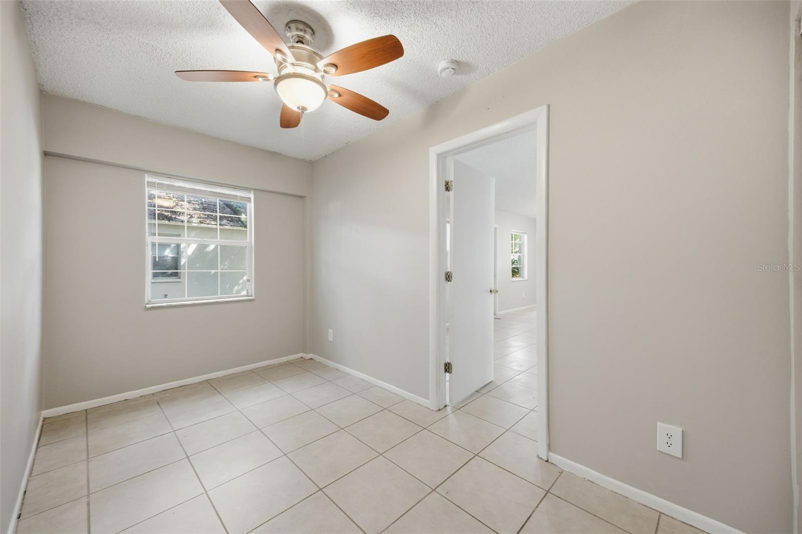 WEST OLDSMAR SEC 1 - Residential Lease