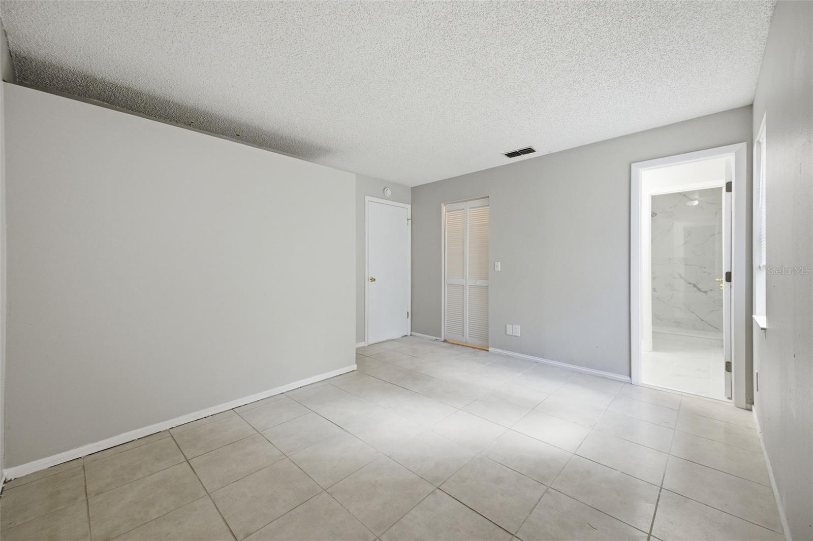 WEST OLDSMAR SEC 1 - Residential Lease