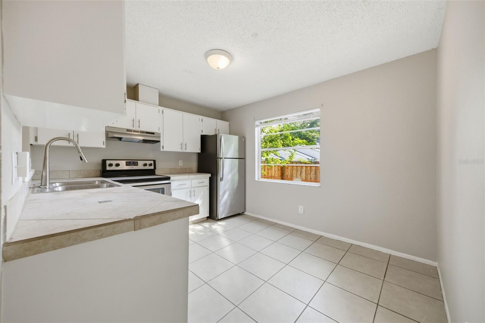 WEST OLDSMAR SEC 1 - Residential Lease