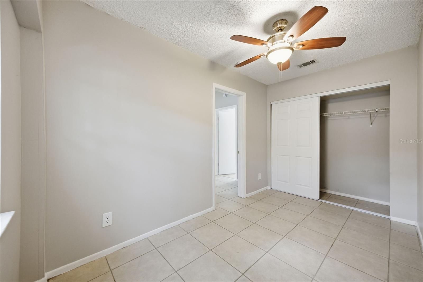 WEST OLDSMAR SEC 1 - Residential Lease