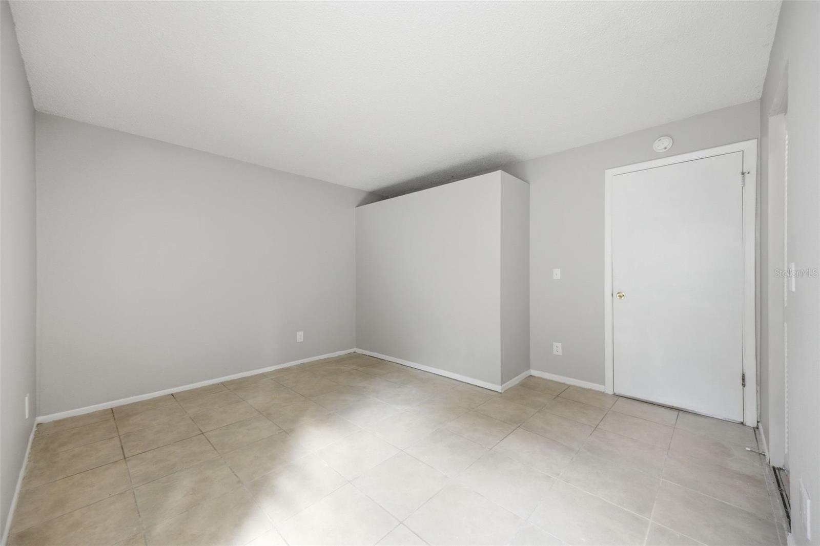 WEST OLDSMAR SEC 1 - Residential Lease